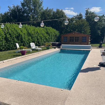 Le Double C Bed and Breakfast Saint-Victor-de-Morestel Buitenkant foto